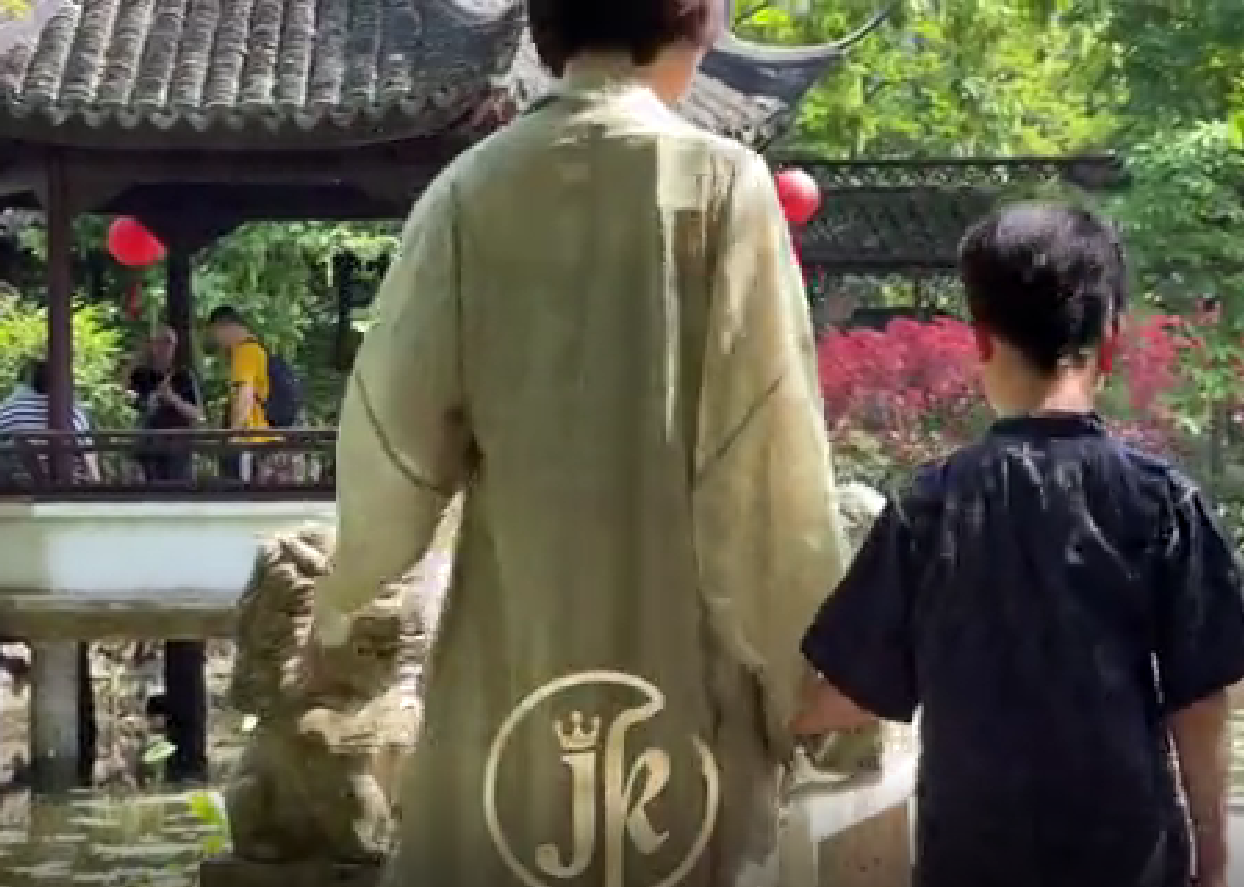 俊柯学员为醉白池亲子活动化妆